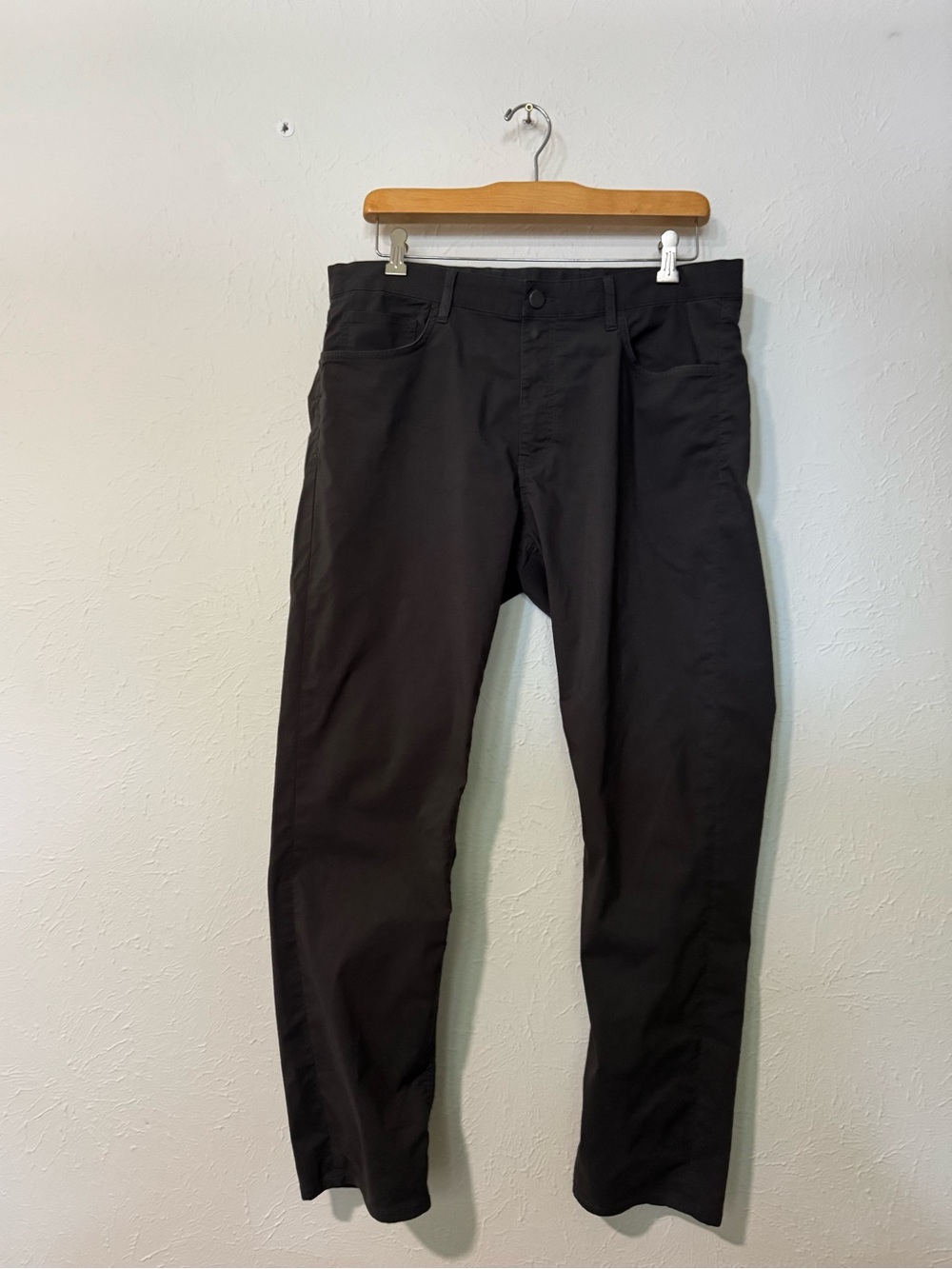 Faherty The Movement 5 Pocket Stretch Chin Pants Grey Men's Size 35